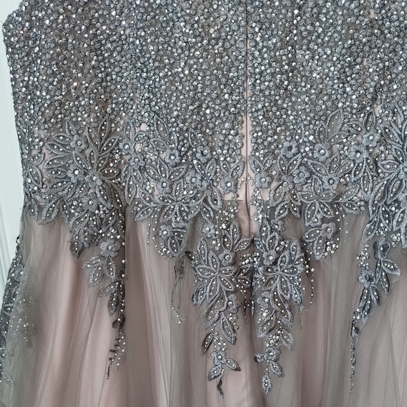 Elegant Gray and Lavender Embellished Gown - Picture 8 of 13